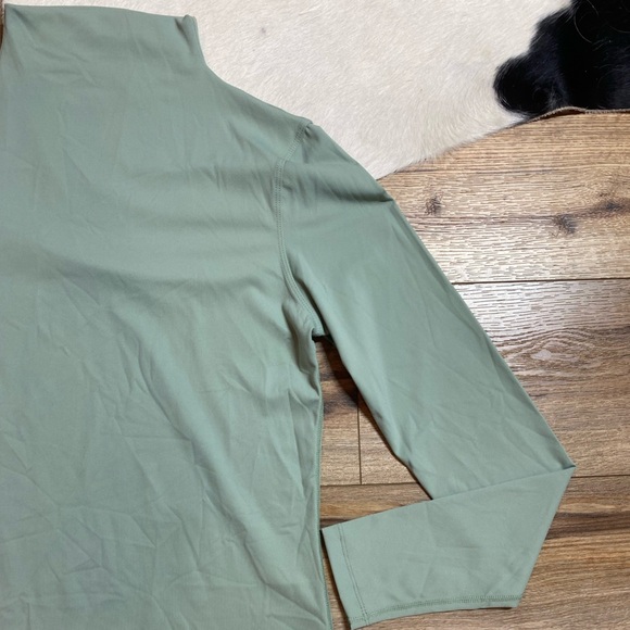 Yogalicious Women's Long Sleeve Tech Top - Picture 2 of 6